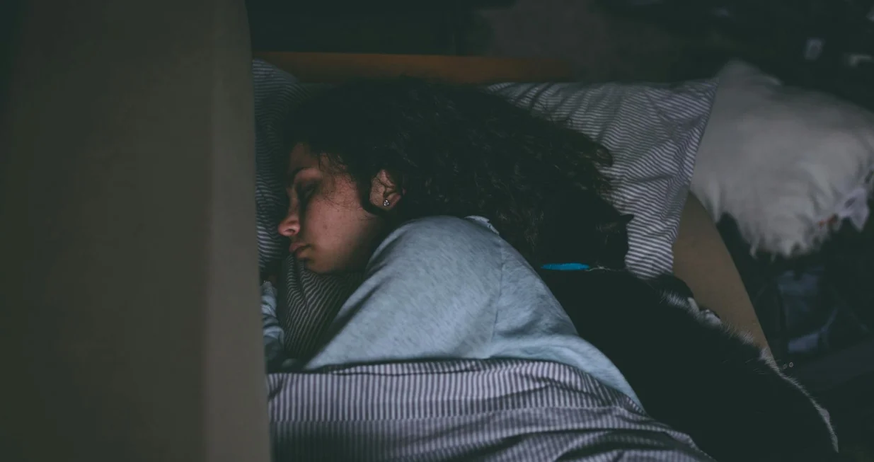 Povremena noćna buđenja su normalna i obično nisu razlog za zabrinutost osim ako značajno ne utječu na svakodnevno funkcioniranje/ Pexels/