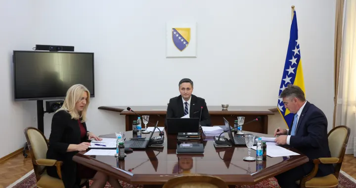 Predsjedništvo BiH 13.jpg/