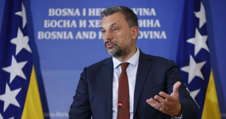 Konaković:/Fena/
