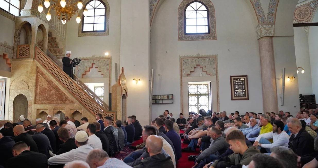 Hutba u Begovoj džamiji povodom Dana Armije Republike Bosne i Hercegovine/Mina