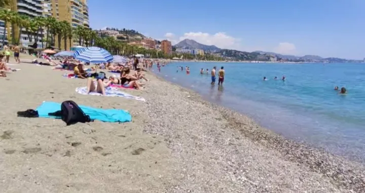 Decembar je, a plaže su pune. Ne, ovo nije Bali, ovo je Mediteran/Youtube/@lifeinspain