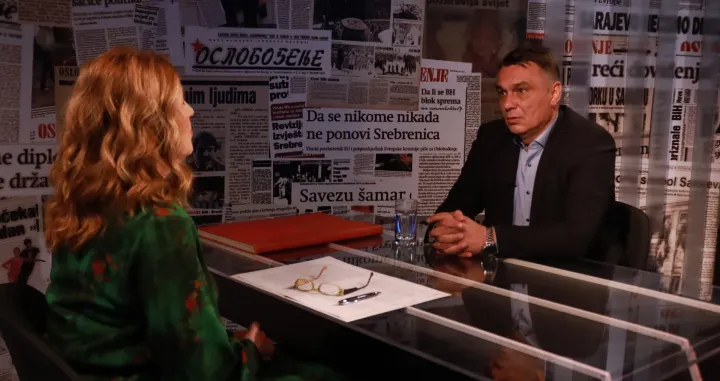 Sadik Ahmetović:/