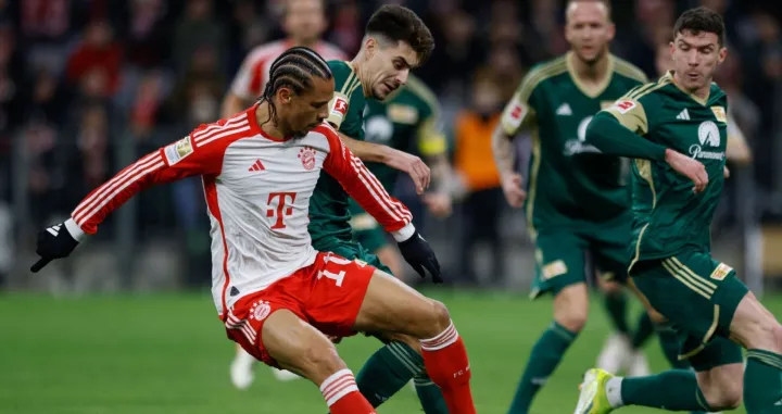 Leroy Sane u duelu