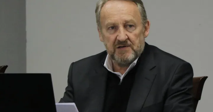 Krug 99 - uvodničar predsjednik Stranke demokratske akcije (SDA) Bakir Izetbegović/Senad Gubelić