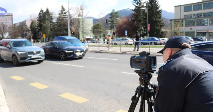 Zbog prekoračenja brzine izdato je 2.189 prekr&scaron;ajnih naloga/MUP KS/
