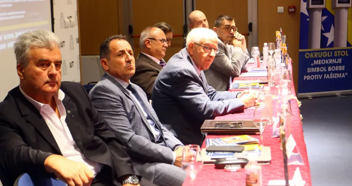 učesnici okruglog stola u Travniku/Muhamed Tunović