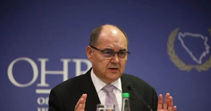 Visoki predstavnik Christian Schmidt nametnuo tehničke izmjene Izbornog zakona u Bosni i Hercegovini./Senad Gubelić