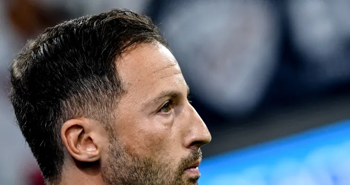epa10166452 Leipzig's head coach Domenico Tedesco during the UEFA Champions League group F soccer match between RB Leipzig and Shakhtar Donetsk in Leipzig, Germany, 06 September 2022 (issued 07 September 2022). RB Leipzig sacked their head coach Domenico Tedesco after 4-1 Champions League defeat against Shakhtar Donetsk. EPA/Filip Singer