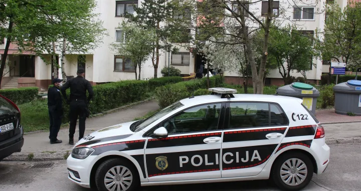 Samoubistvo na mojmilu.Čovjek skočio sa zgrade./Senad Gubelić
