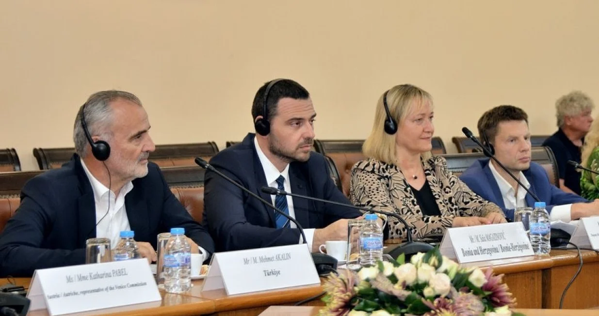 Saša Magazinović, Međunarodna posmatračka misija u Bugarskoj/Parlament Bih