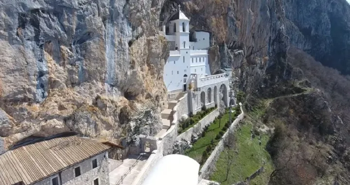 Manastir Ostrog/