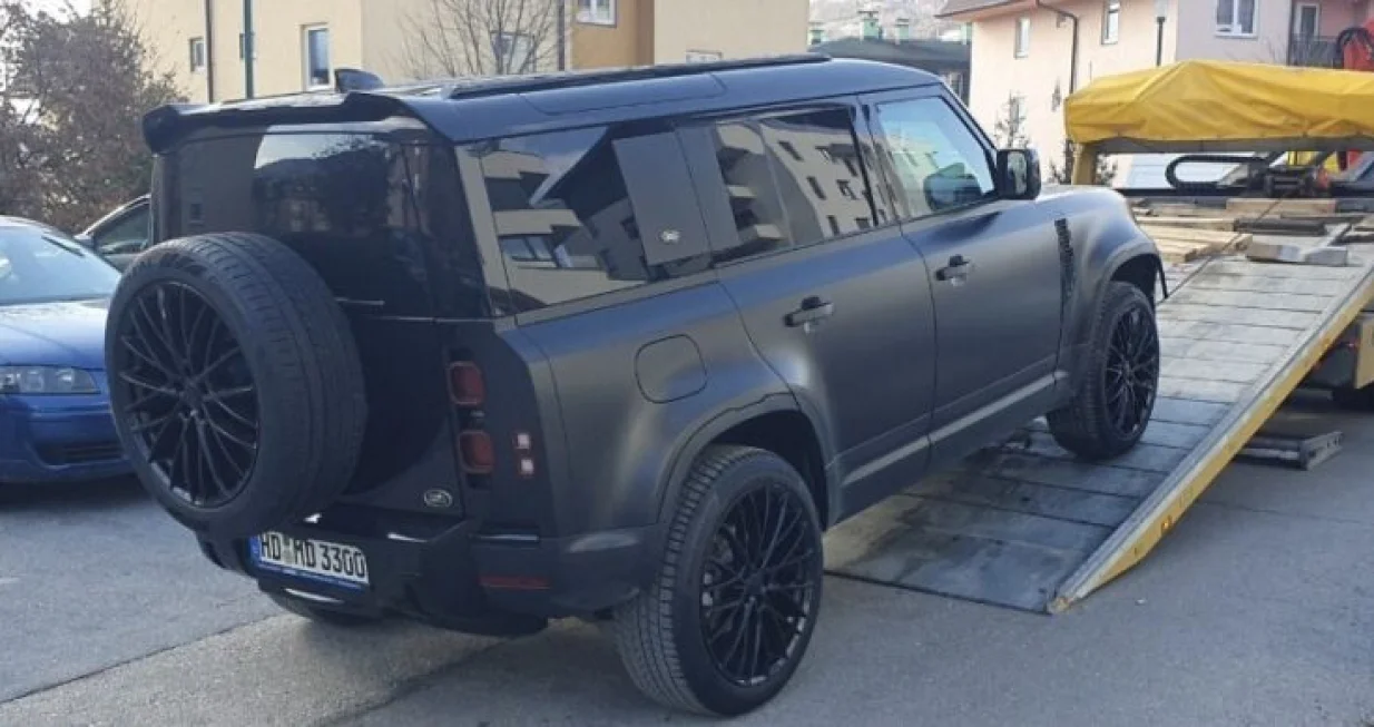 ZAPLIJENJEN SKUPOCJENI/