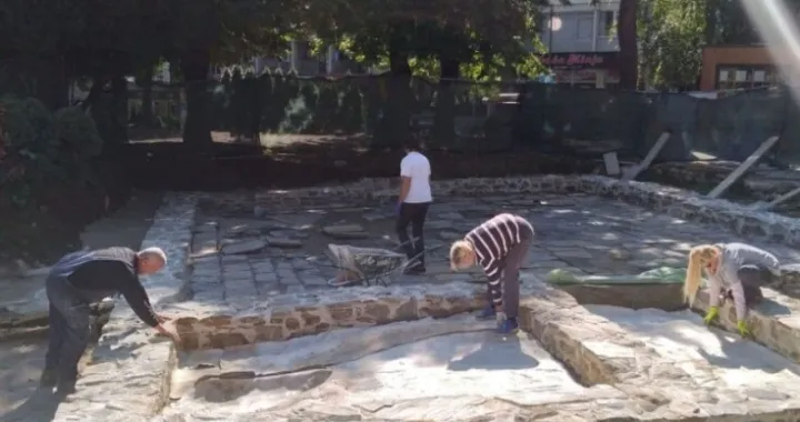 Hadži-Danušina džamija, mjesto gdje se nalazila/