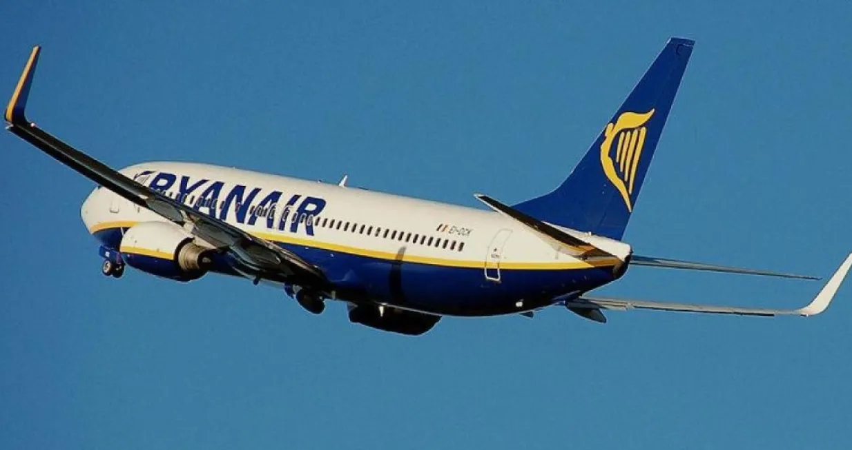 Ryanair//