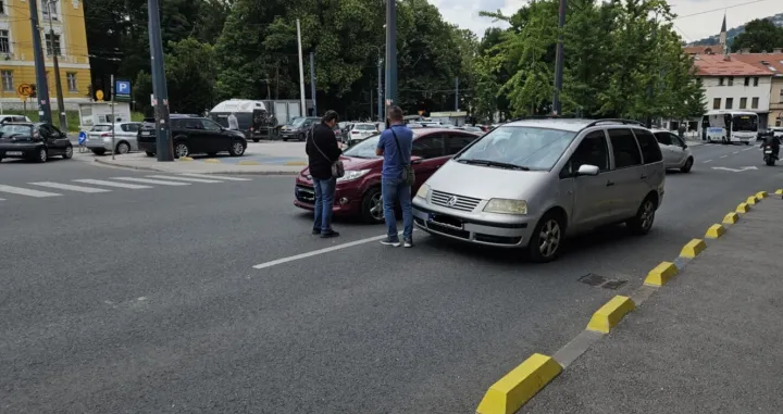 Saobraćajna nesreća na Bistriku, sudar automobila/Oslobođenje/