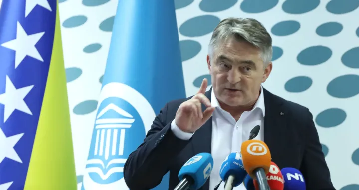 FPN - Predsjedavajući Predsjedništva BiH Željko Komšić predavanje Dan nezavisnosti BiH: Izazovi i odgovori/Senad Gubelić