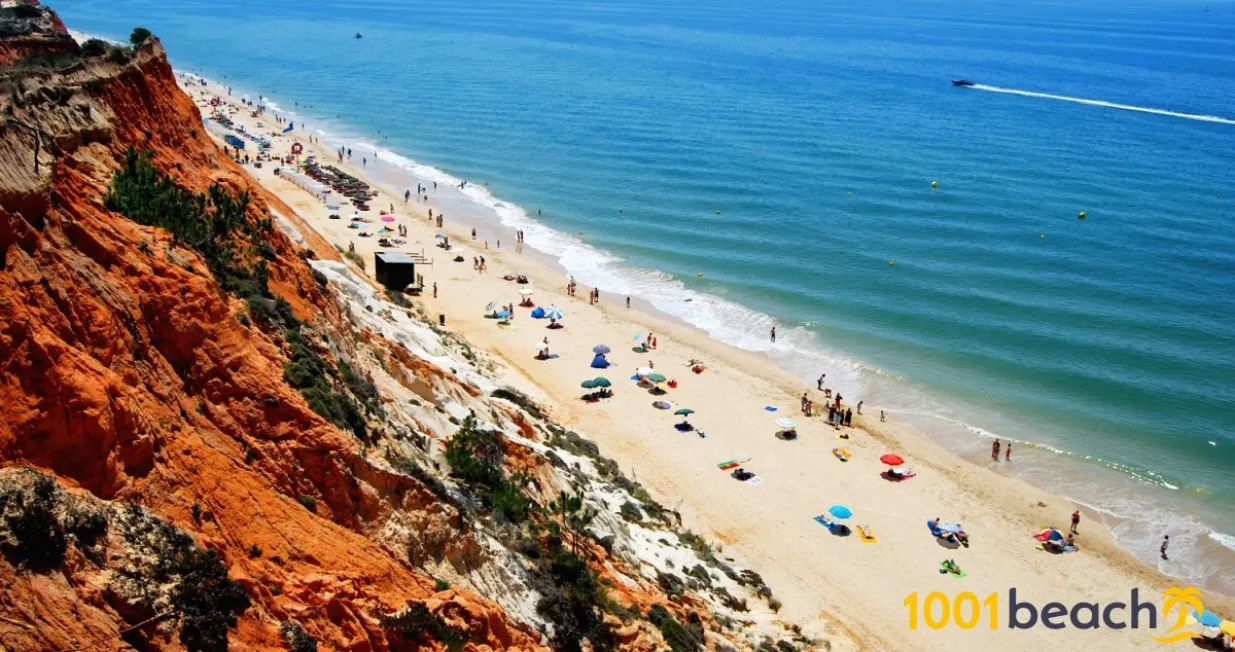 Plaža Falésia u regiji Algarve u Portugalu/