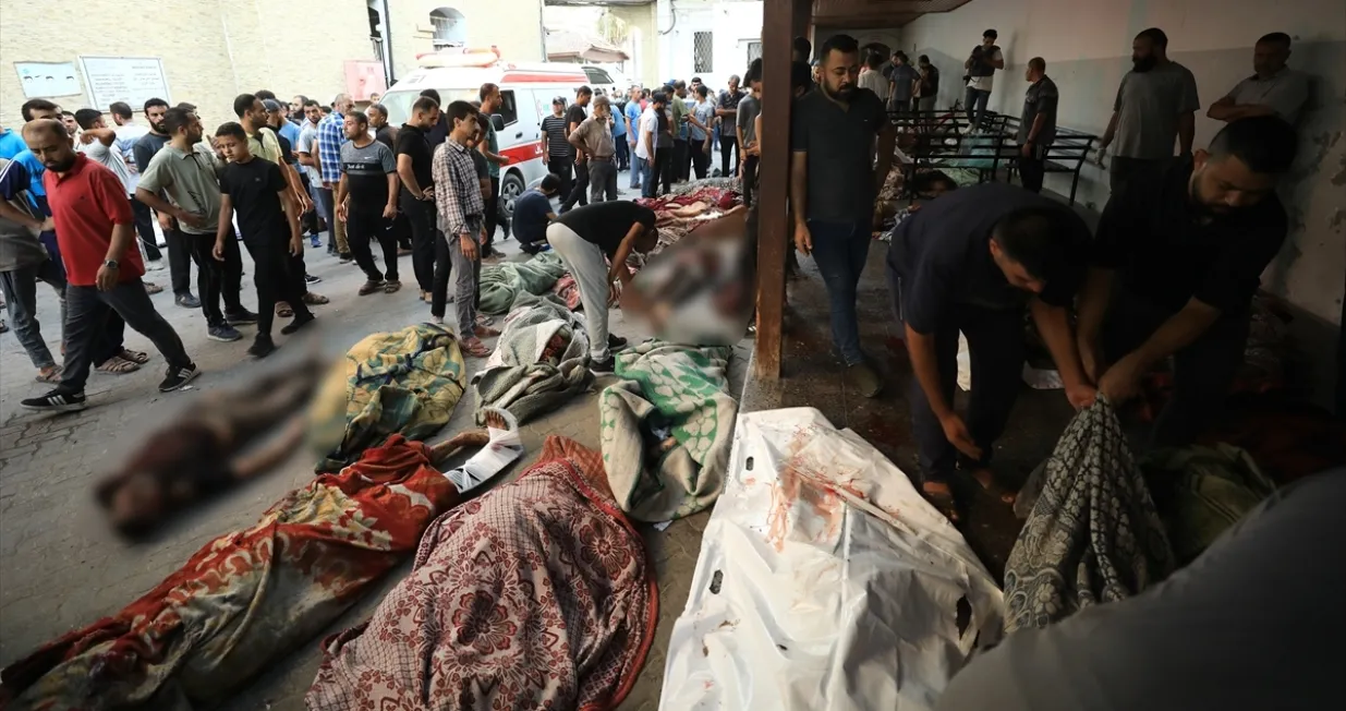 Najmanje 100 Palestinaca je ubijeno, a vi&scaron;e je ranjeno u zračnom napadu kojeg su izraelske snage izvele jutros na &scaron;kolu u kojoj su smje&scaron;teni raseljeni stanovnici u Gazi/Anadolija