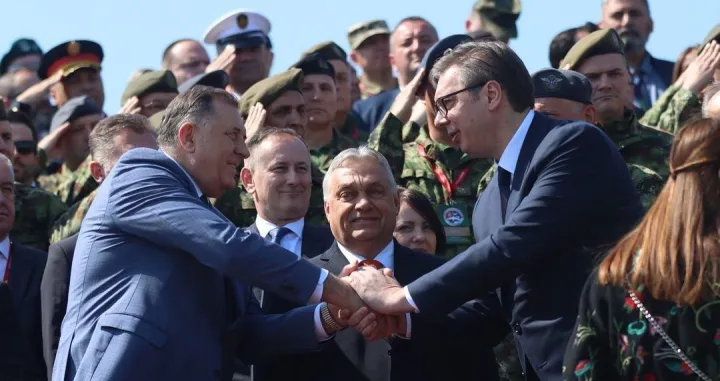 Milorad Dodik, Viktor Orban i Aleksandar Vučić, Vojska Srbije, vježba "Granit", vojni aerodrom Batajnica (Srbija)/Instagram