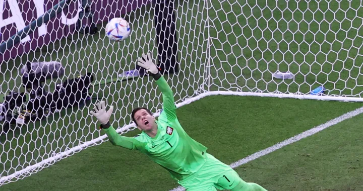 epa10348266 Goalkeeper Wojciech Szczesny of Poland fails to save the 2-0 goal by Kylian Mbappe of France during the FIFA World Cup 2022 round of 16 soccer match between France and Poland at Al Thumama Stadium in Doha, Qatar, 04 December 2022. EPA/Abedin Taherkenareh