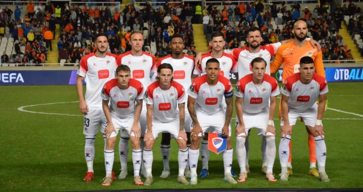APOEL - Borac
