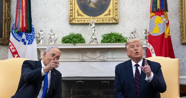 epa08671445 US President Donald Trump meets with Israeli Prime Minister Benjamin Netanyahu ahead of the Abraham Accords Signing Ceremony on the South Lawn of the White House, in Washington, DC, USA, 15 September 2020. EPA/Doug Mills/POOL/Doug Mills/Pool