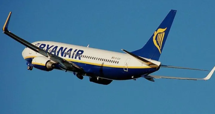 Ryanair// 