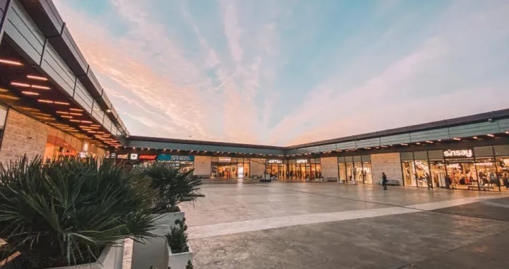 Tržni centar Plaza, Mostar/