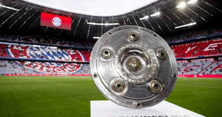 epa09933923 The Bundesliga Meisterschale trophy on display prior to the German Bundesliga soccer match between FC Bayern Muenchen and VfB Stuttgart at Allianz Arena in Munich, Germany, 08 May 2022. EPA/RONALD WITTEK CONDITIONS - ATTENTION: The DFL regulations prohibit any use of photographs as image sequences and/or quasi-video.