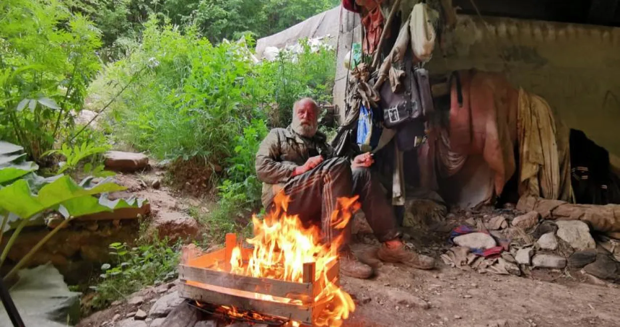 Snimanje dokumentarnog filma Pogled u ništa (O kanal), glavni akter Žarko Hrgić/