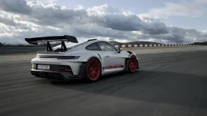 Porsche 911 GT3 RSTrkački bolid u tijelu cestovnog 3/