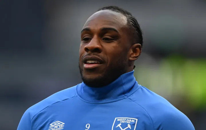 epa09838477 West Ham's Michail Antonio warms up ahead of the English Premier League soccer match between Tottenham Hotspur and West Ham United at the Tottenham Hotspur Stadium in London, Britain, 20 March 2022. EPA/NEIL HALL EDITORIAL USE ONLY. No use with unauthorized audio, video, data, fixture lists, club/league logos or 'live' services. Online in-match use limited to 120 images, no video emulation. No use in betting, games or single club/league/player publications