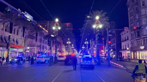 Muškarac se autom zaletio u gomilu ljudi u New Orleansu, pa pucao na prolaznike/Wgno-tv (abc) New Orleans