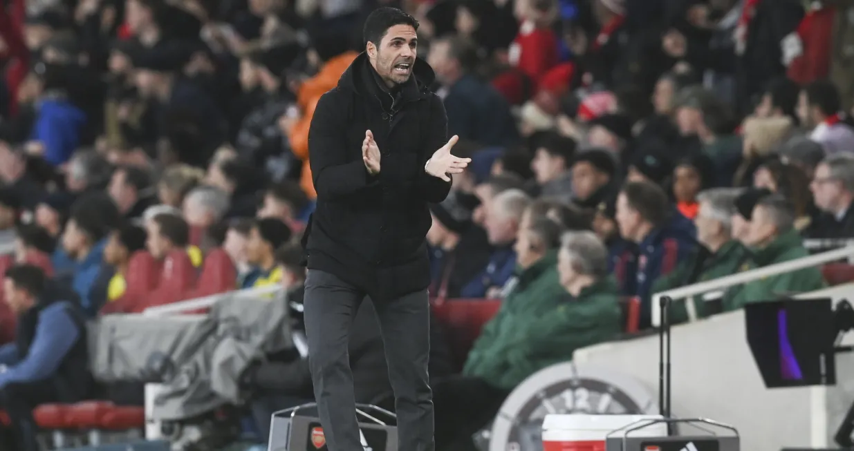 epa10387725 Arsenal manager Mikel Arteta reacts during the English Premier League soccer match between Arsenal London and Newcastle United in London, Britain, 03 January 2023. EPA/Neil Hall EDITORIAL USE ONLY. No use with unauthorized audio, video, data, fixture lists, club/league logos or 'live' services. Online in-match use limited to 120 images, no video emulation. No use in betting, games or single club/league/player publications