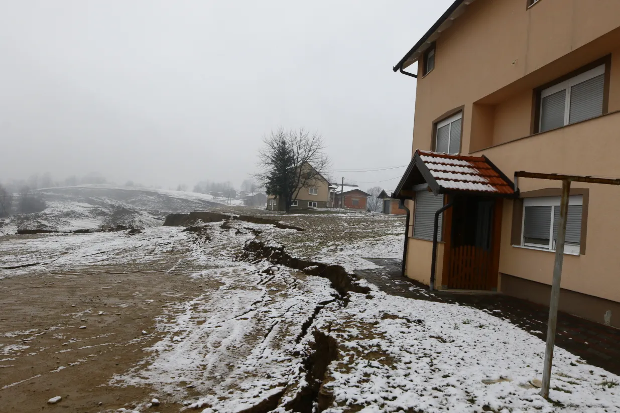 Klizište u naselju Mladoševica kod Maglaja/Muhamed Tunovic