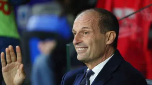 epa10389260 Juventus's head coach Massimiliano Allegri reacts before the Italian Serie A soccer match US Cremonese vs Juventus FC at Giovanni Zini stadium in Cremona, Italy, 04 January 2023. EPA/SIMONE VENEZIA