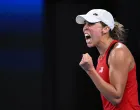 epa10388106 Madison Keys of the USA celebrates during her match against Katie Swan of Britain during the 2023 United Cup City Final tennis match between Britain and the USA at Ken Rosewall Arena in Sydney, Australia, 04 January 2023. EPA/DEAN LEWINS EDITORIAL USE ONLY AUSTRALIA AND NEW ZEALAND OUT