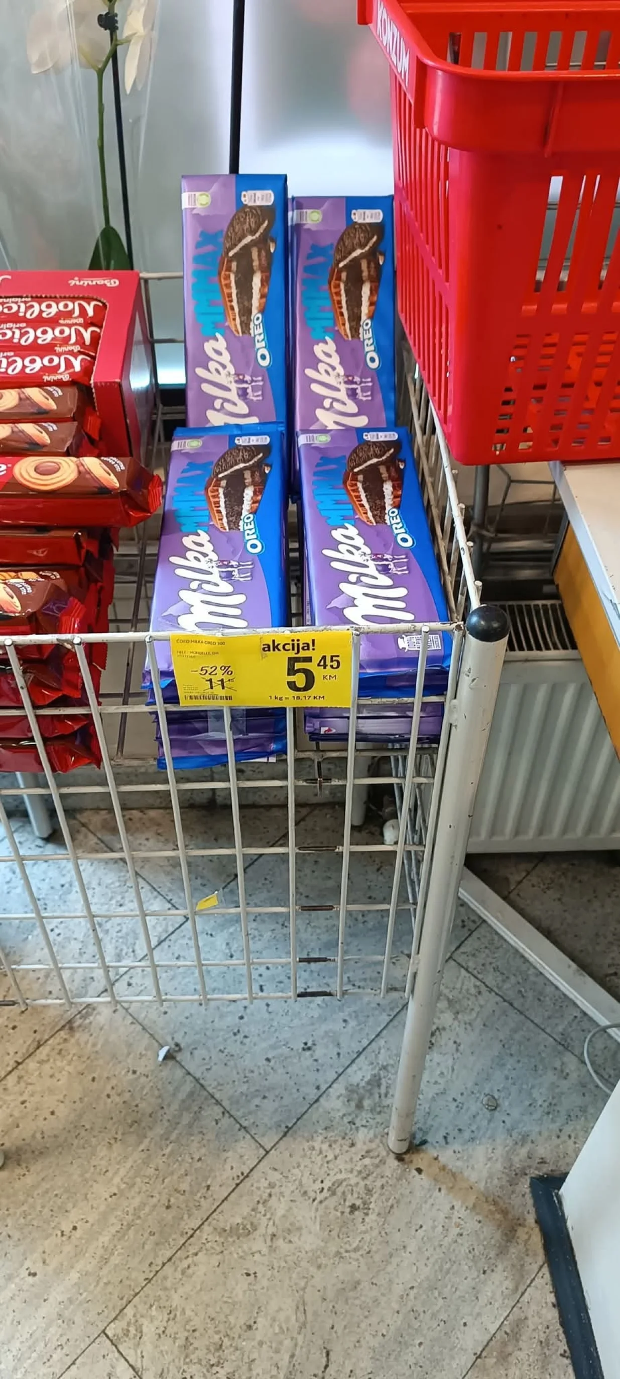 U jednom centru je Milka 12, a u drugom na popustu 5,5 KM/