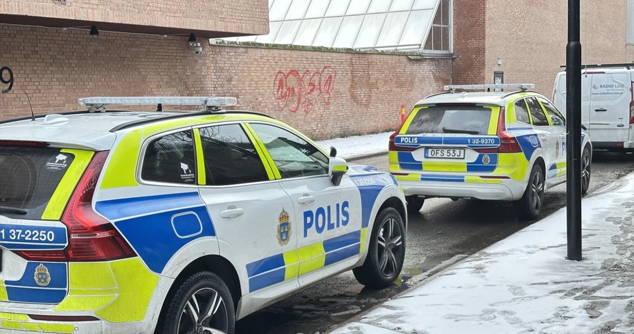 Velika policijska operacija nakon pucnjave u školi Campus Risbergska u Orebru, gradu koji se nalazi 200 kilometara zapadno od Stockholma//