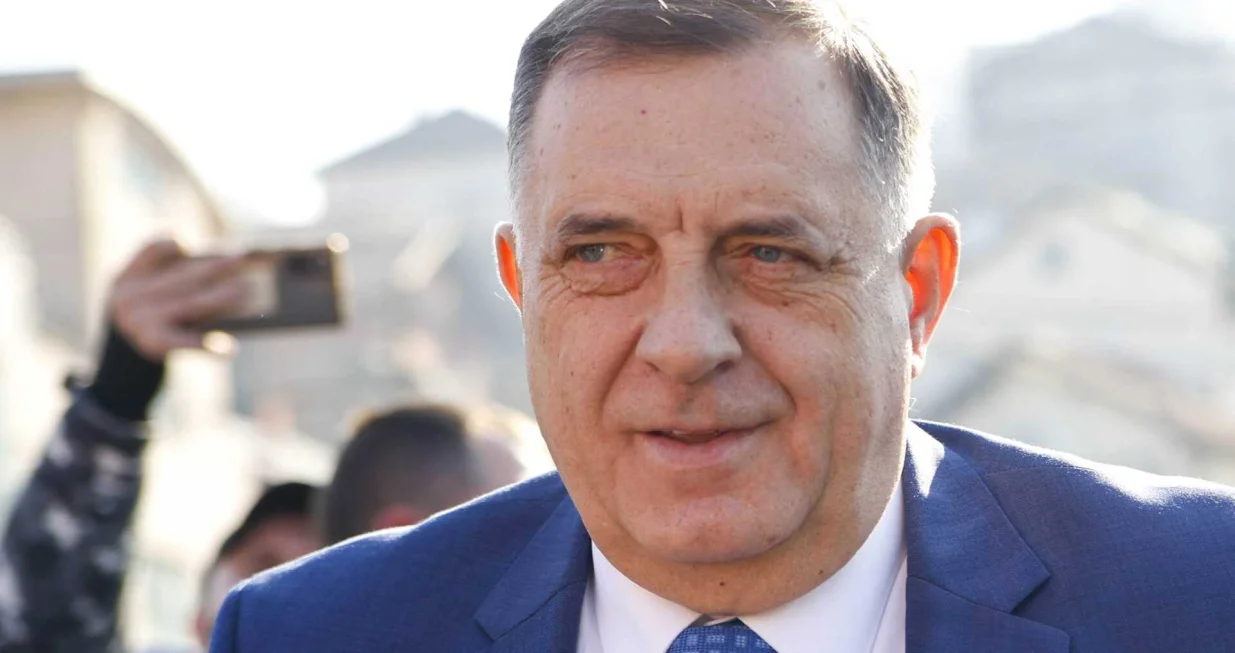 Milorad Dodik stigao na ročište, Sud BiH, Dodikove pristalice/Damir Deljo