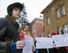 Mirno okupljanje studenata studenata ispred Ambasade Srbije u Sarajevu/Damir Deljo