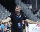 epa08203569 Zagreb's head coach Veselin Vujovic reacts during the EHF handball Champions League match between RK PPD Zagreb and SG Flensburg-Handewitt, in Zagreb, Croatia, 08 February 2020. EPA/ANTONIO BAT