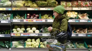 epa10338518 A person shops at a supermarket in London, Britain, 30 November 2022. UK food prices have risen to a new record rate. Food inflation has increased to 12.4 percent from 11.6 percent in October, according to the British Retail Consortium (BRC). The BRC is warning consumers of a bleak winter ahead. EPA/ANDY RAIN/Andy Rain