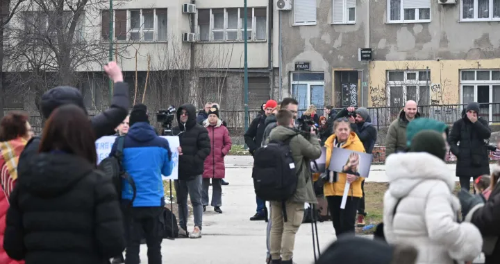 Mirno okupljanje građana na koje je pozvala neformalna grupa studenata HTP (Hoće l' ta promjena), u Hastahana Skate Parku u Sarajevu. Skup se organizuje u čast ubijenima Ineli Selimović i njenom sinu Tariku/Andrej Bjeloš