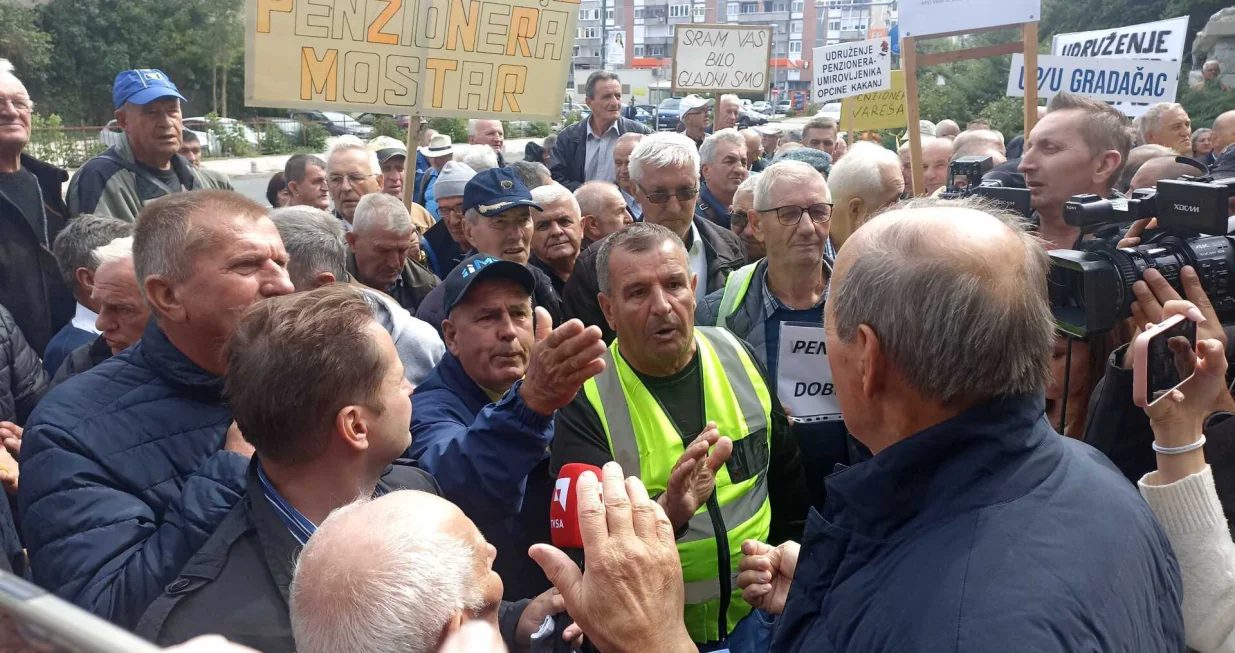 penzioneri nezadovoljni kažu biće protesta/Senad Gubelić/