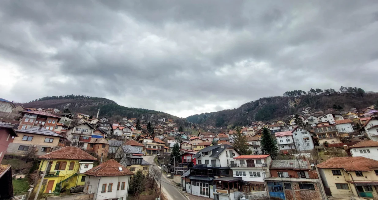 Oblačno vrijeme panorama Sarajeva/Damir Deljo