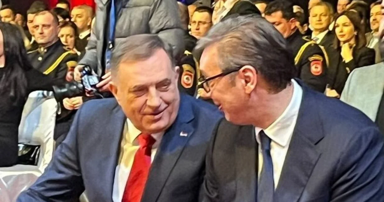 Dodik i Vučić na proslavi/Screenshot// Screenshot