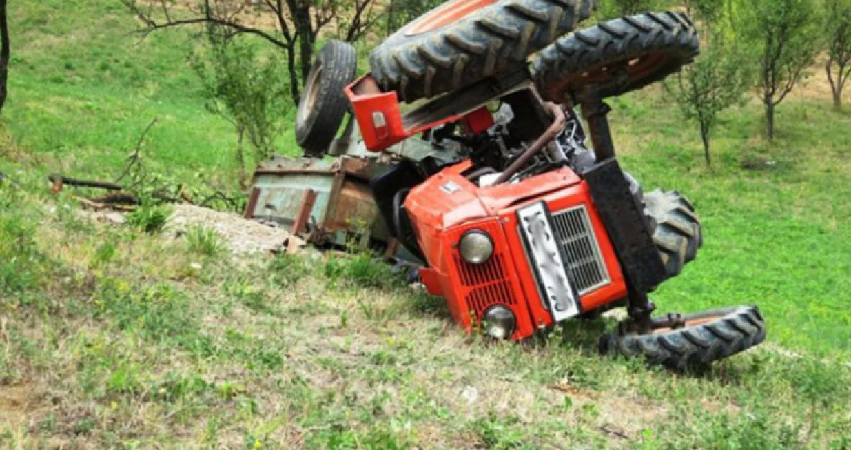 traktor prevrtanje/