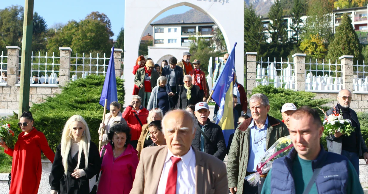 izlazak sa Šehidskog mezarja/Muhamed Tunović