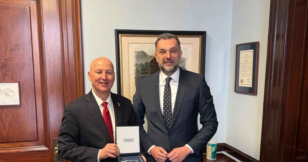 Pete Ricketts i Elmedin Konaković u Washingtonu//